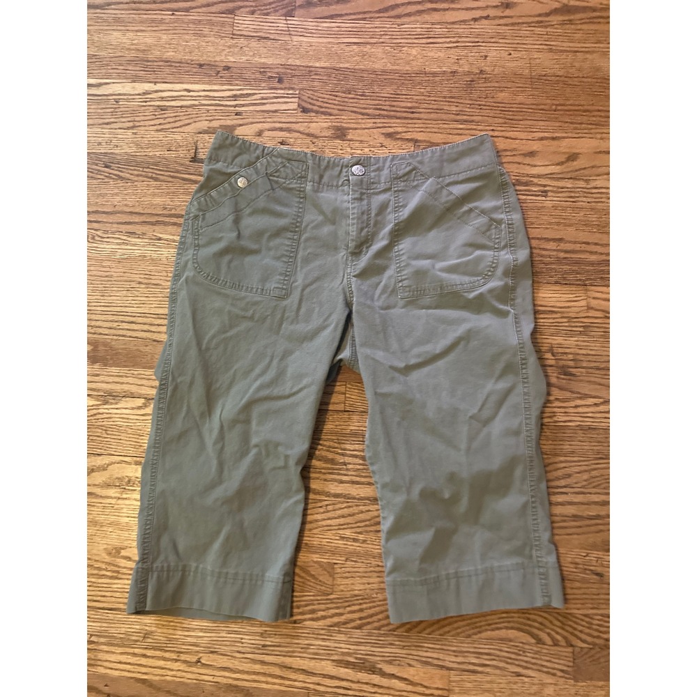 Dockers Favorite Fit Capri Pants Womens 10 Olive Green Stretch Cropped Khakis - Picture 1 of 3